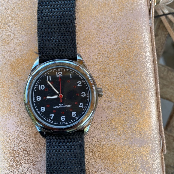 Nice watch - Picture 2 of 5